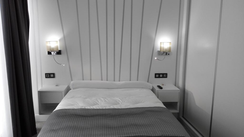 Apartamentos Las Palmeras Palma del Río Habitación foto